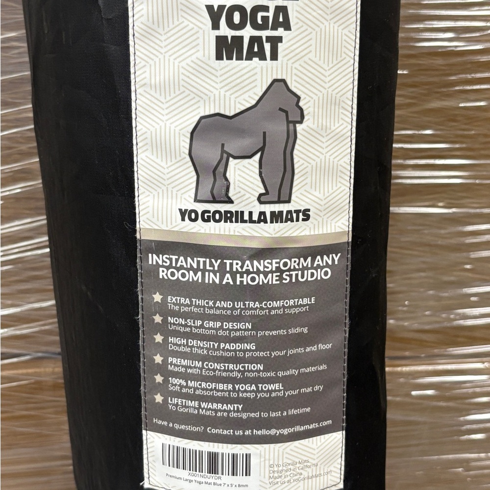 Black Yoga Mat